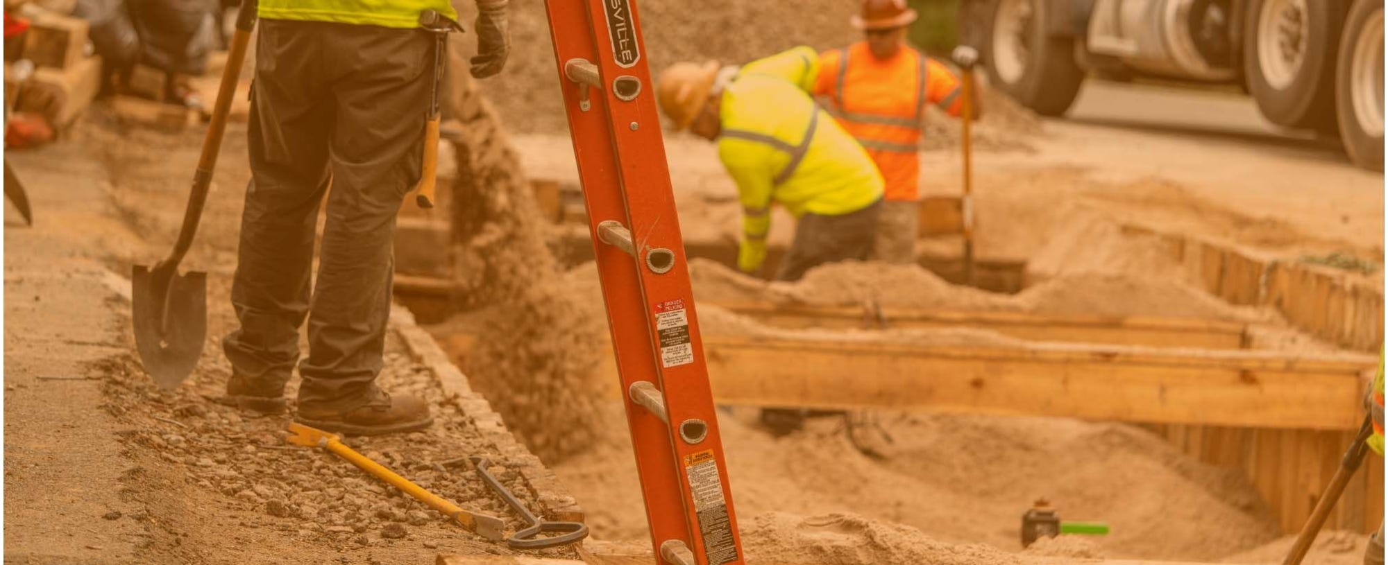 Ladder Safety 101: 25 Basic Rules to Follow